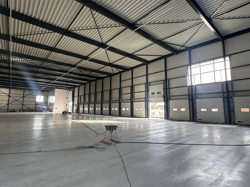 Binnenkant distributiecentrum Dieren (1)